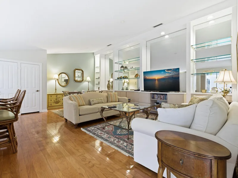 701 Silverleaf Oak Court, Palm Beach Gardens, FL 33410