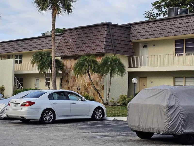 12005 Poinciana Boulevard 102, Royal Palm Beach, FL 33411