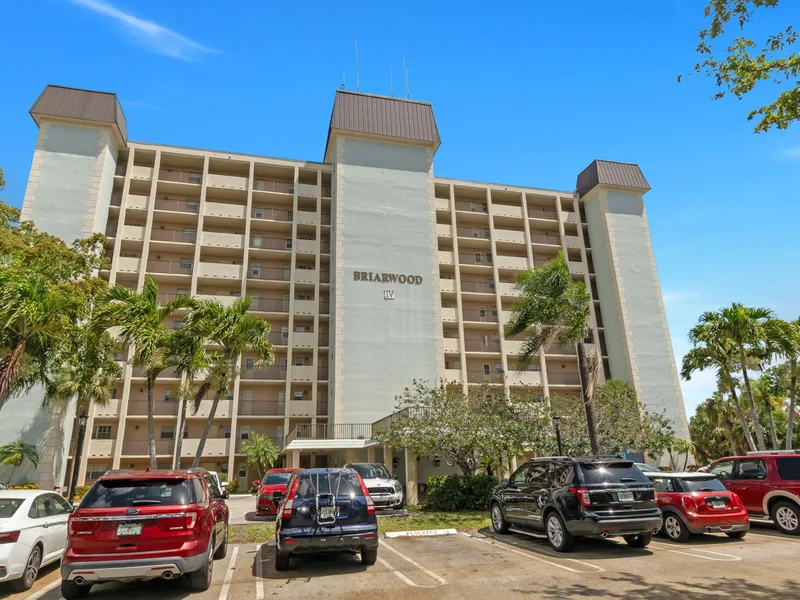 9101 W Sample Road 1004, Coral Springs, FL 33065