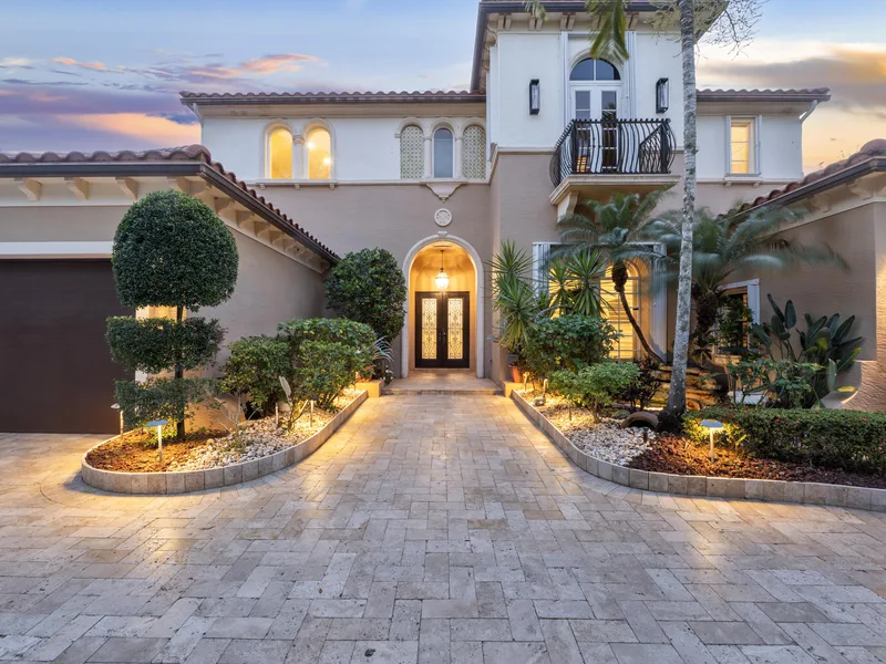 7169 NW 127th Way, Parkland, FL 33076