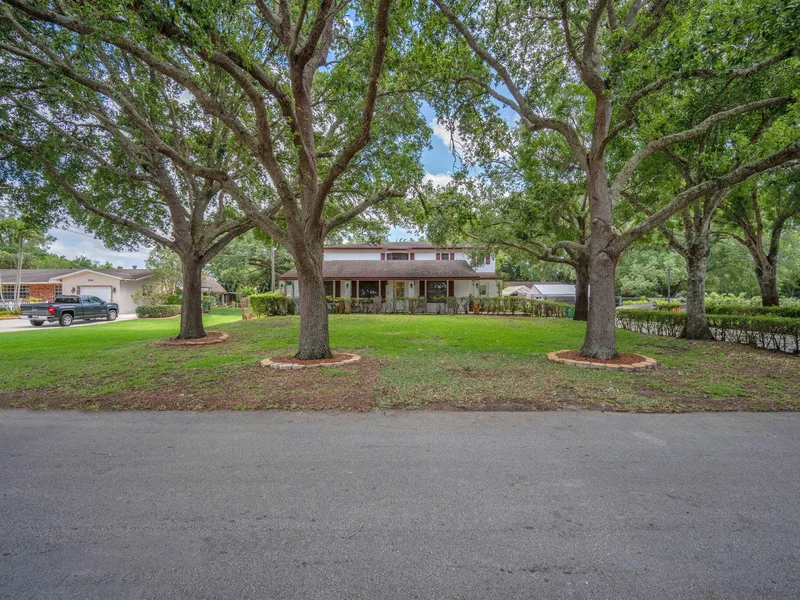 13930 SW 36th Court, Davie, FL 33330