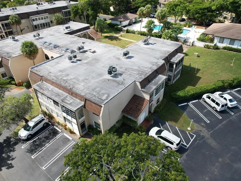 2820 Riverside Drive 201-2, Coral Springs, FL 33065