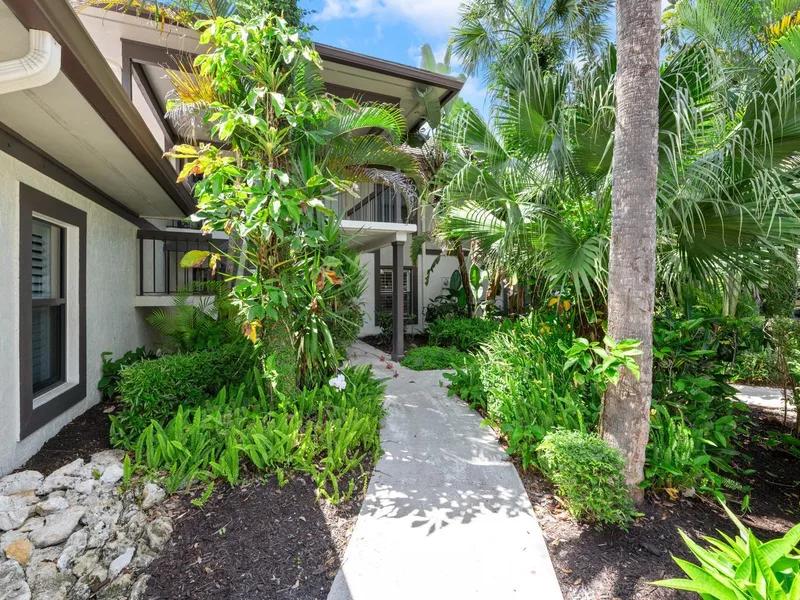 13224 Polo Club Road A102, Wellington, FL 33414