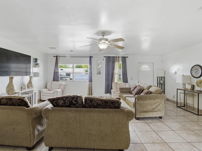 8230 SW 4th Place, North Lauderdale, FL 33068