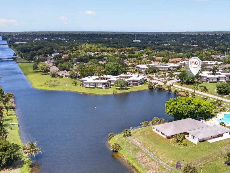 3 Greenway Vlg N 210, Royal Palm Beach, FL 33411