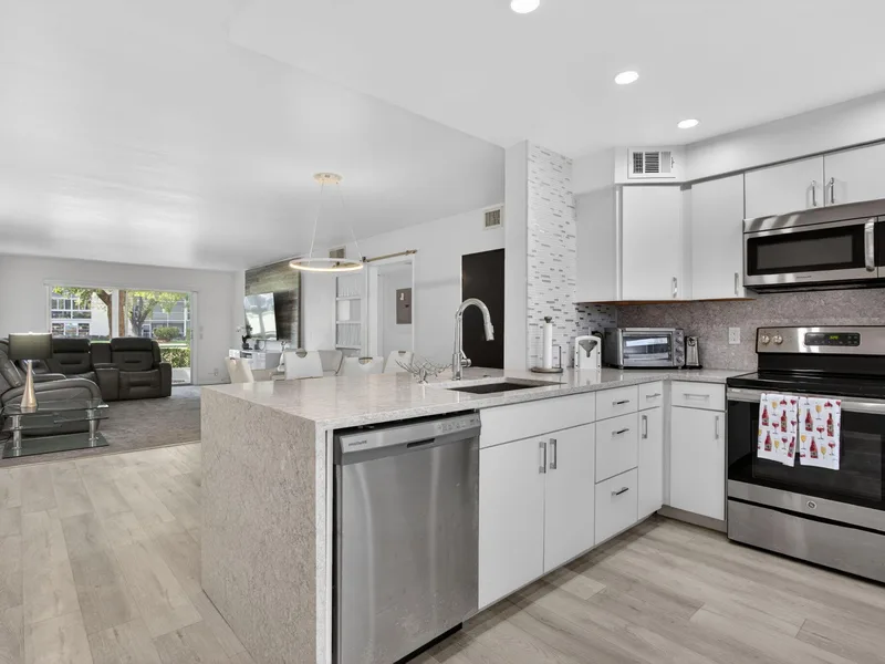 3201 Portofino Point F1, Coconut Creek, FL 33066