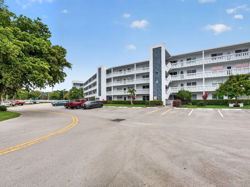 1025 Ventnor H, Deerfield Beach, FL 33442
