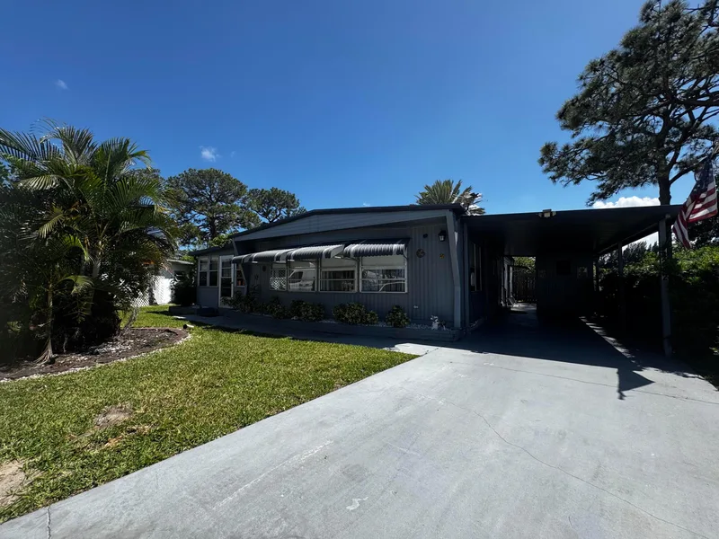 4242 3rd Court, Lantana, FL 33462