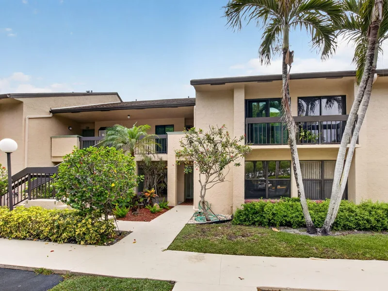 5021 Oakhill Lane 114, Delray Beach, FL 33484