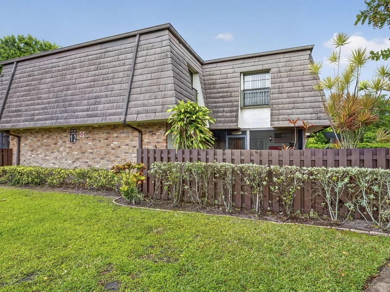 2539 NW 99th Avenue, Coral Springs, FL 33065