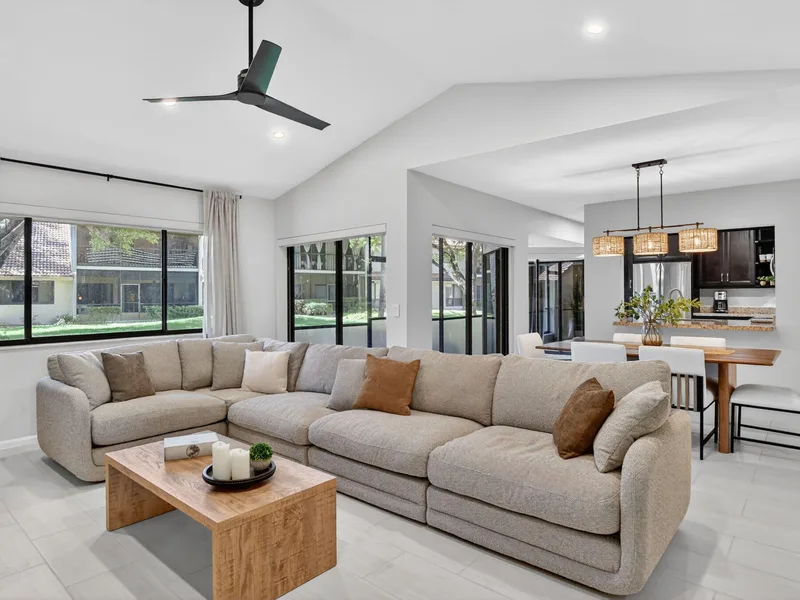 5530 Coach House Circle A, Boca Raton, FL 33486