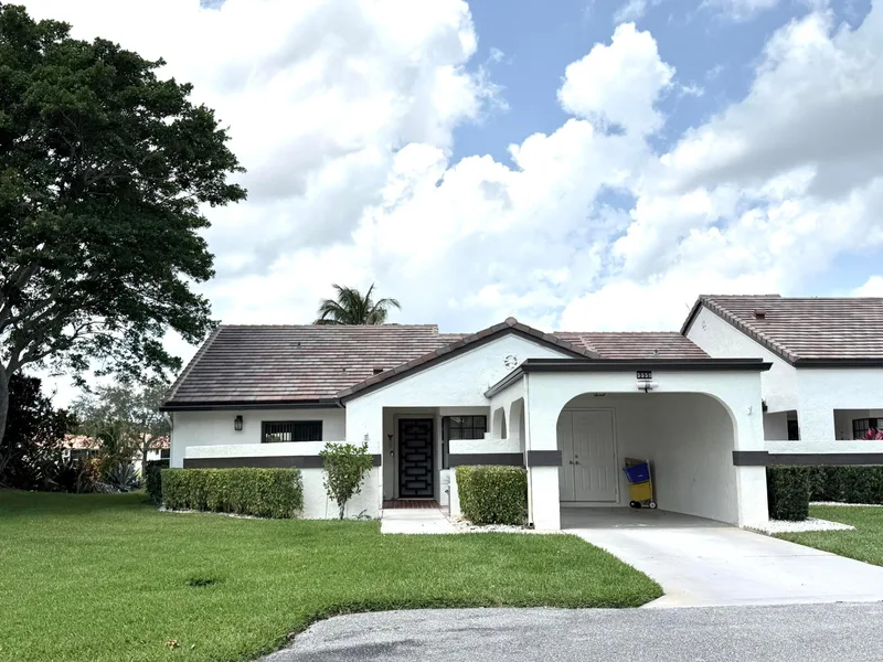 5558 Parkwalk Circle E, Boynton Beach, FL 33472