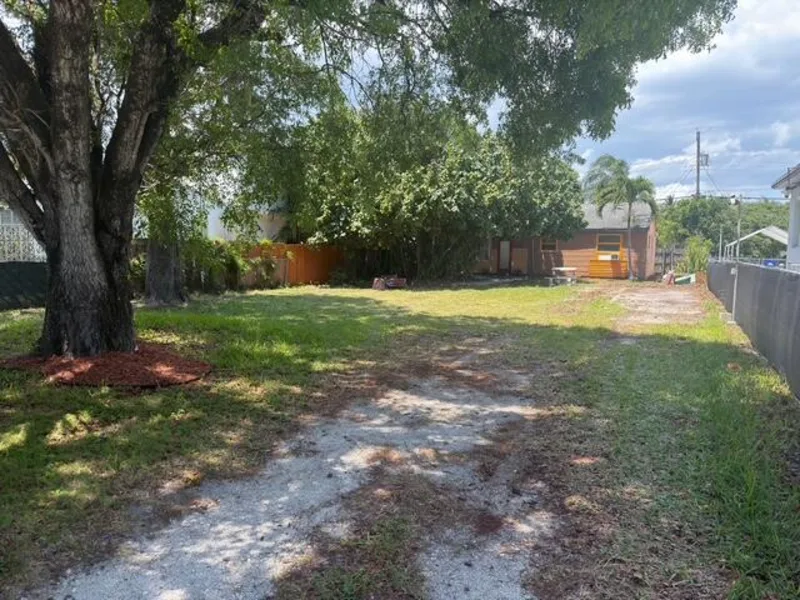 2315 Harding Street, Hollywood, FL 33020