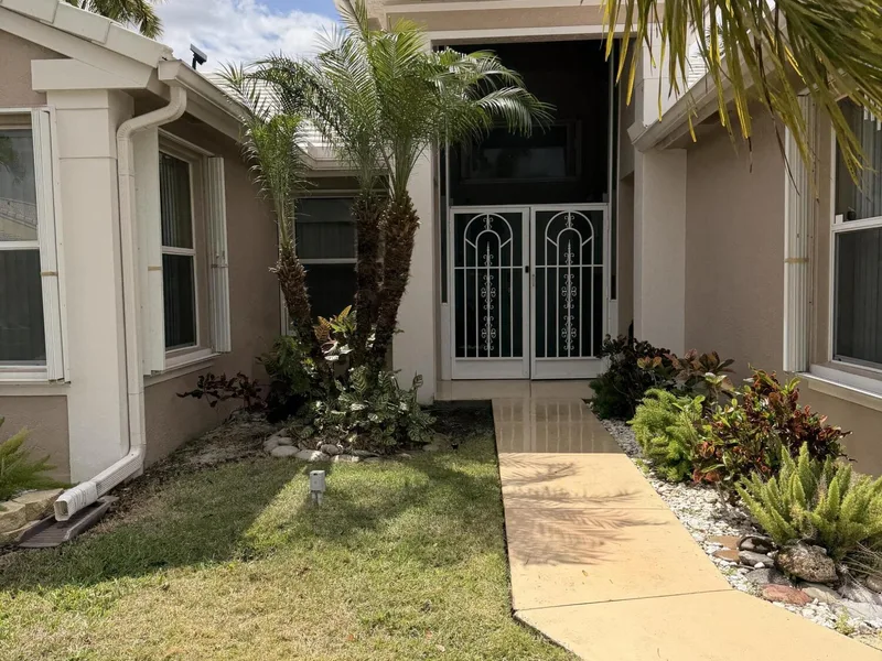 4720 NW 7th Street, Deerfield Beach, FL 33442