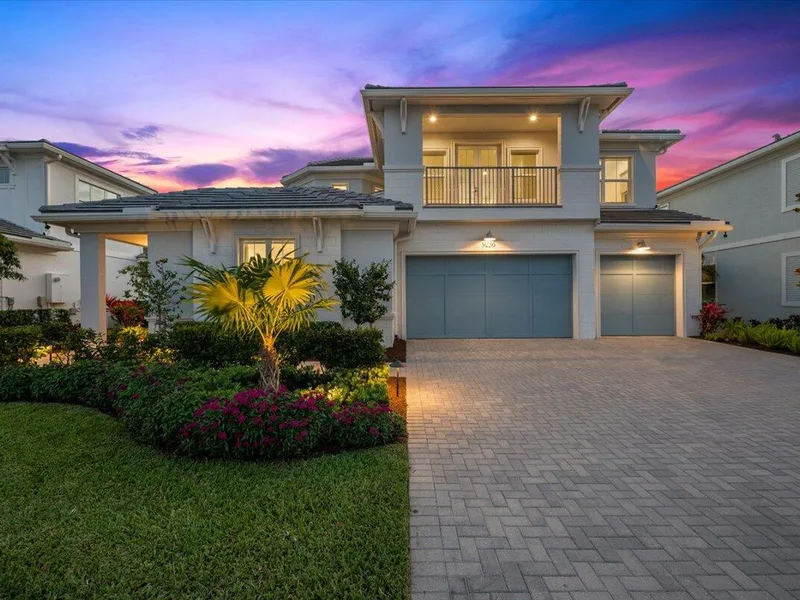 9236 Crestview Circle, Palm Beach Gardens, FL 33412