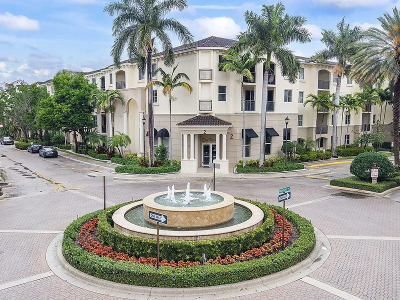 2 Renaissance Way 305, Boynton Beach, FL 33426