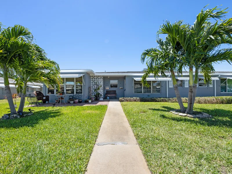 150 South Boulevard B, Boynton Beach, FL 33435