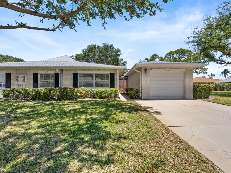10168 43rd Trail S, Boynton Beach, FL 33436