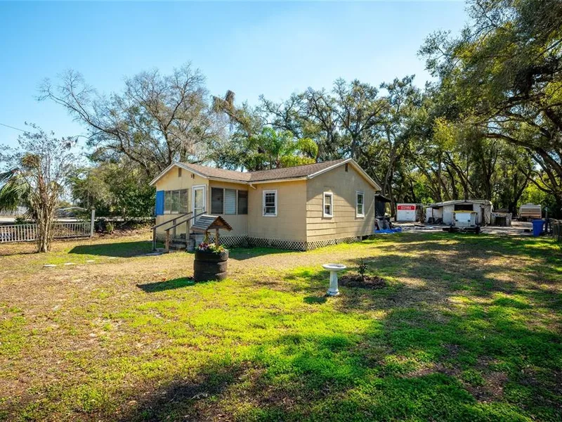 10507 Main Street, Thonotosassa, FL, 33592