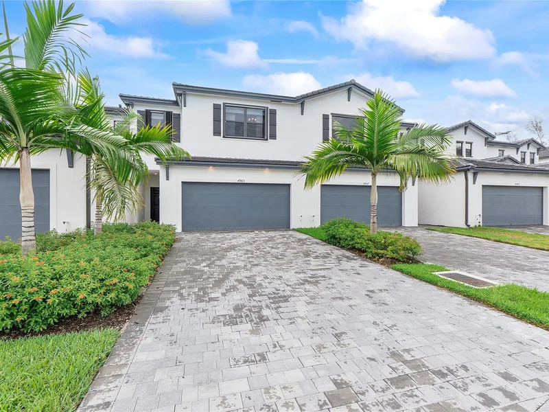 4965 Oakmont Drive 2, Dania Beach, FL 33312