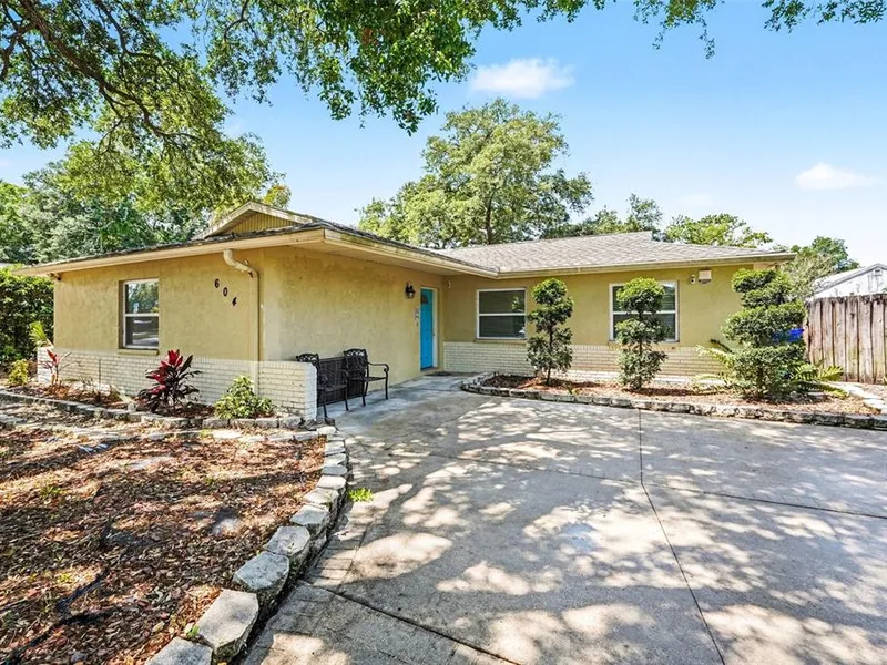 604 Limetree Drive, Oldsmar, FL, 34677