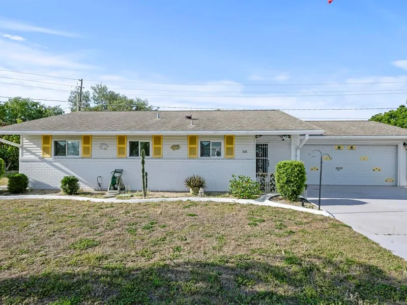 606 La Jolla Avenue, Sun City Center, FL, 33573