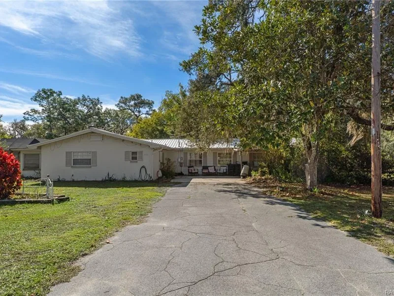 8372 E Lake Bradley Road, Floral City, FL, 34436