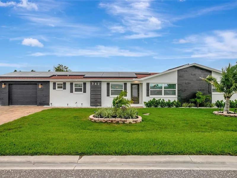 242 176th Avenue E, Redington Shores, FL, 33708