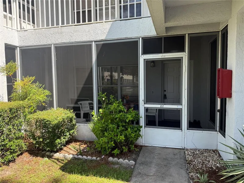 857 SE Mayo Drive, Unit 102, Crystal River, FL, 34429