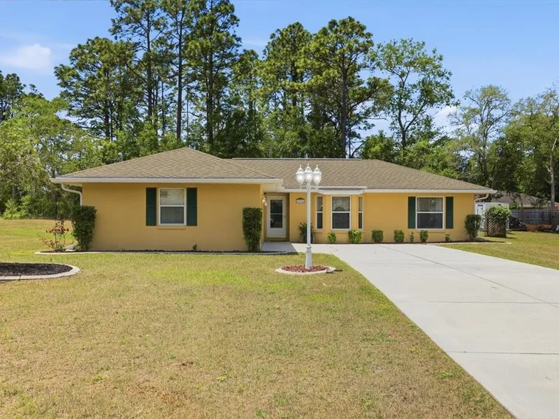 8278 N Pickinz Way, Citrus Springs, FL, 34433