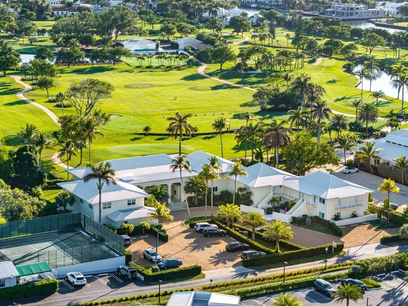 200 Little Club Road 10, Gulf Stream, FL 33483