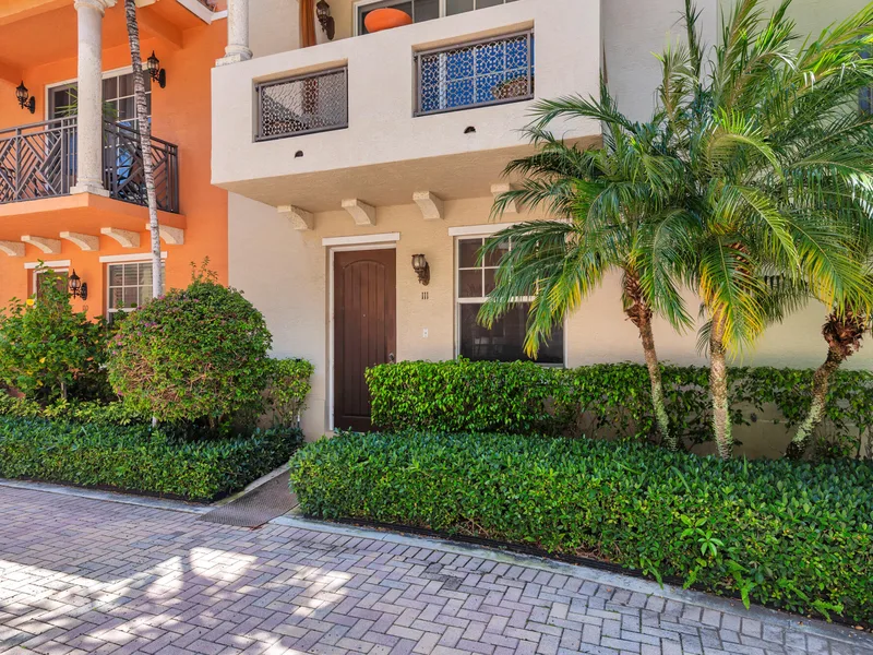 219 N L Street 111, Lake Worth Beach, FL 33460