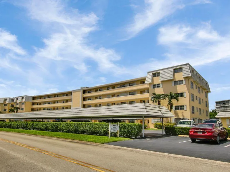 250 John F Kennedy Drive 107, Atlantis, FL 33462