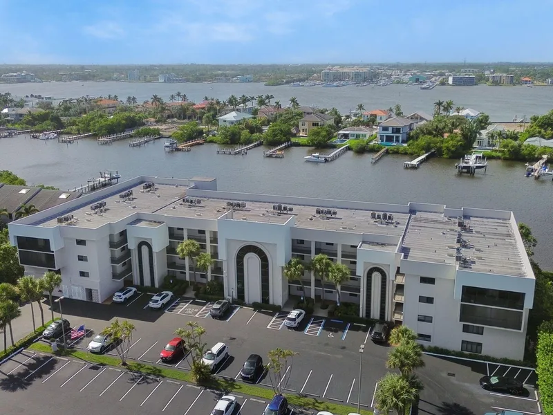 3525 S Ocean 107 Boulevard 107, South Palm Beach, FL 33480