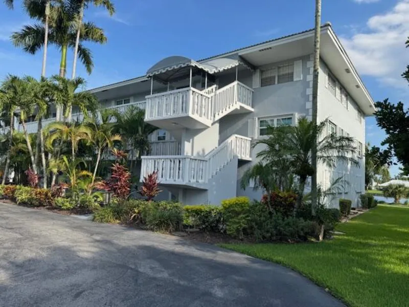 169 Atlantis Blvd Boulevard 206, Atlantis, FL 33462