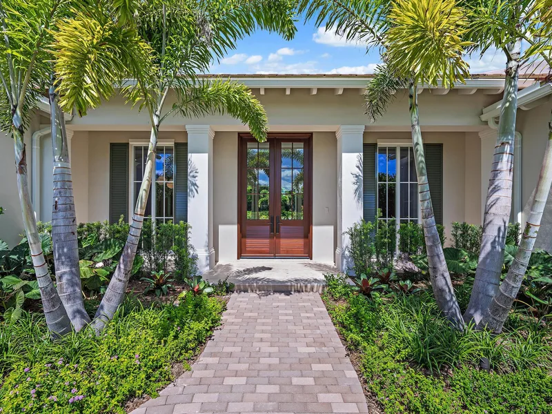2917 Bluewater Cove, Gulf Stream, FL 33483