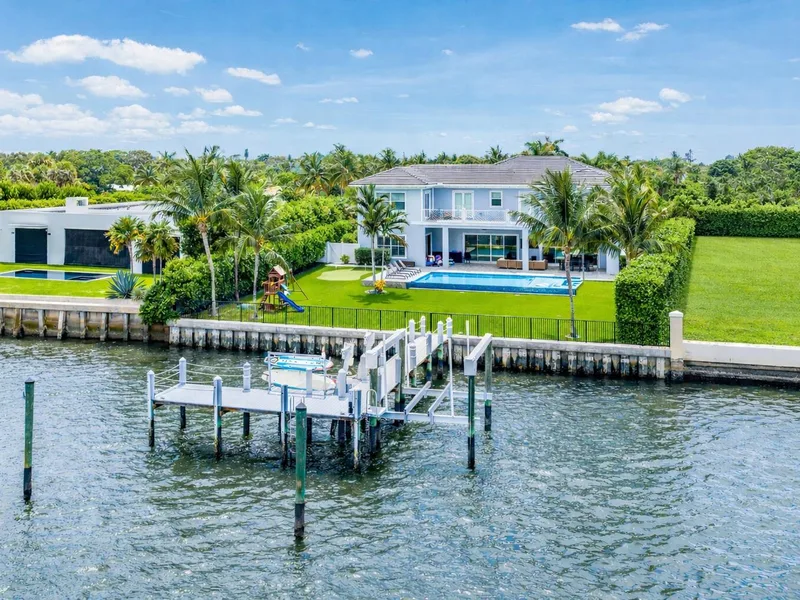 2100 Notre Dame Drive, Lake Worth Beach, FL 33460