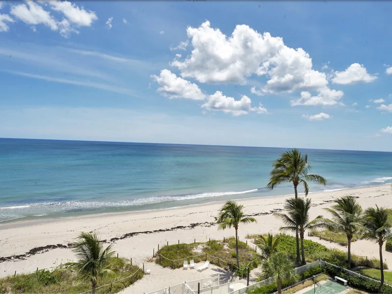 1057 Hillsboro Mile 411, Hillsboro Beach, FL 33062