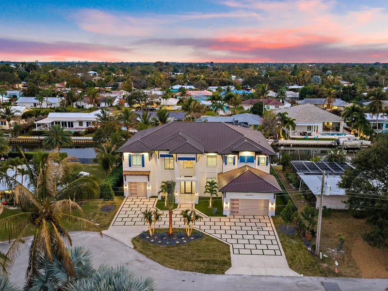 24 Leeward Circle, Tequesta, FL 33469