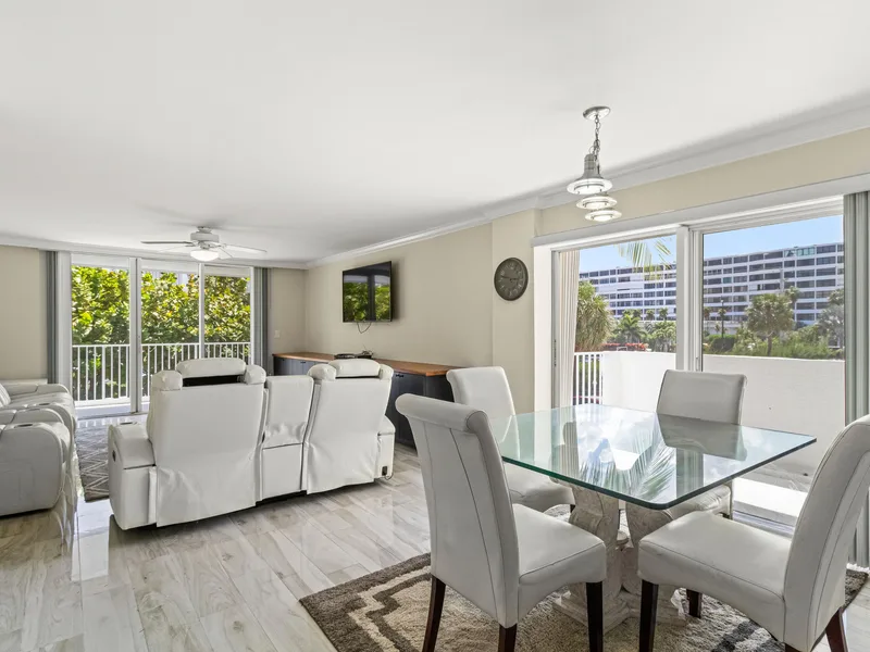 3580 S Ocean Boulevard 2a, South Palm Beach, FL 33480