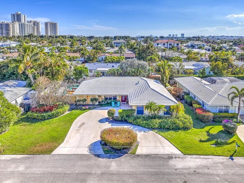 1191 Emerald Drive, Singer Island, FL 33404