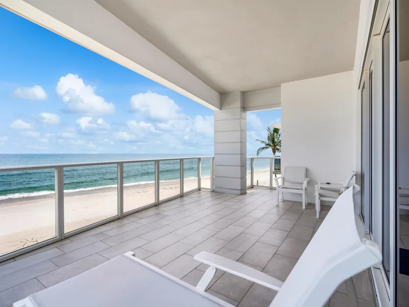 1200 Hillsboro Mile 1305, Hillsboro Beach, FL 33062