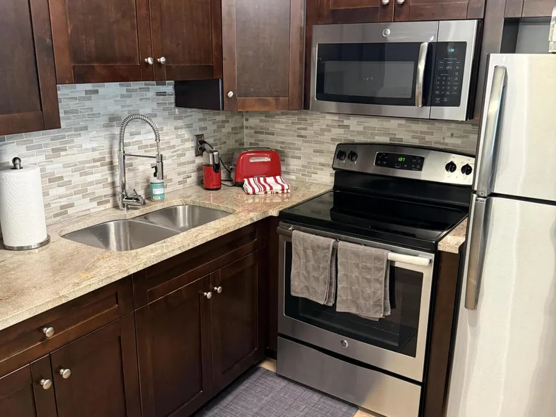 2920 Cynthia Lane 107, Lake Worth Beach, FL 33461