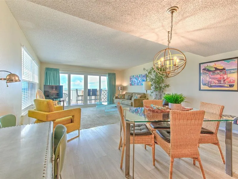 17200 Gulf Boulevard, Unit 401, North Redington Beach, FL, 33708