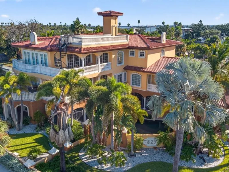829 Bruce Avenue, Clearwater Beach, FL, 33767