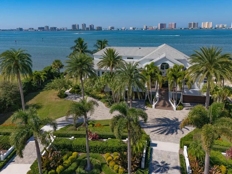 418 St Andrews Drive, Belleair, FL, 33756