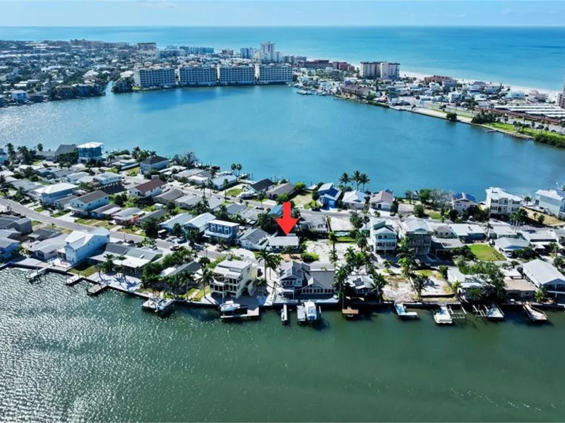 675 182nd Avenue E, Redington Shores, FL, 33708