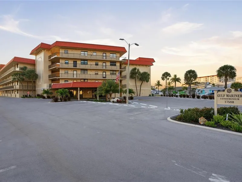 17580 Gulf Boulevard, Unit 302, Redington Shores, FL, 33708
