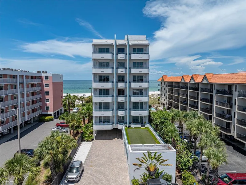 3910 Gulf Boulevard, Unit 400, St Pete Beach, FL, 33706