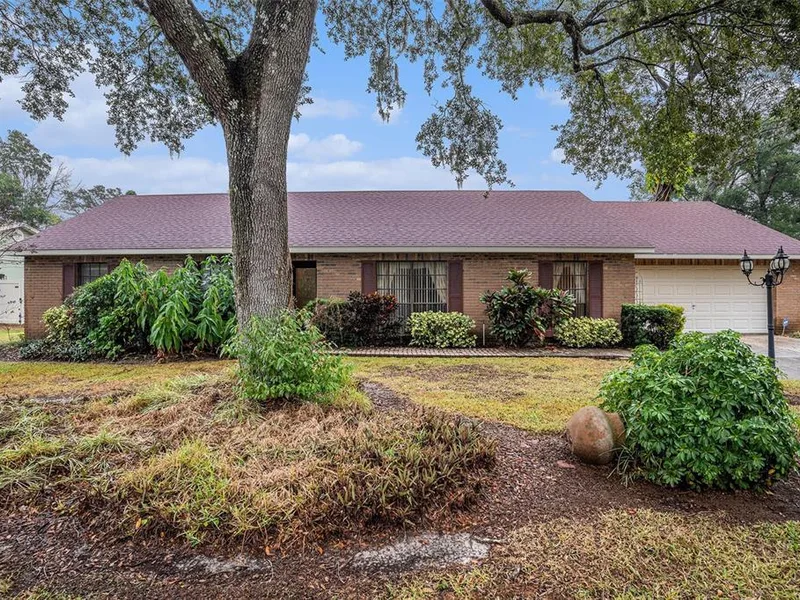 2110 Siloam Springs Drive, Dover, FL, 33527